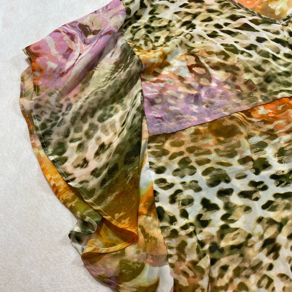 J Valdi Cheetah Top Animal Print Mustard Yellow Pink Butterfly Sleeves V… - Picture 2 of 10